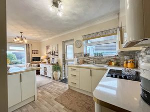 Photo 16- click for photo gallery